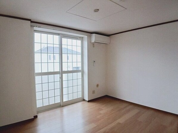 サニーフィールドハウスAの物件内観写真